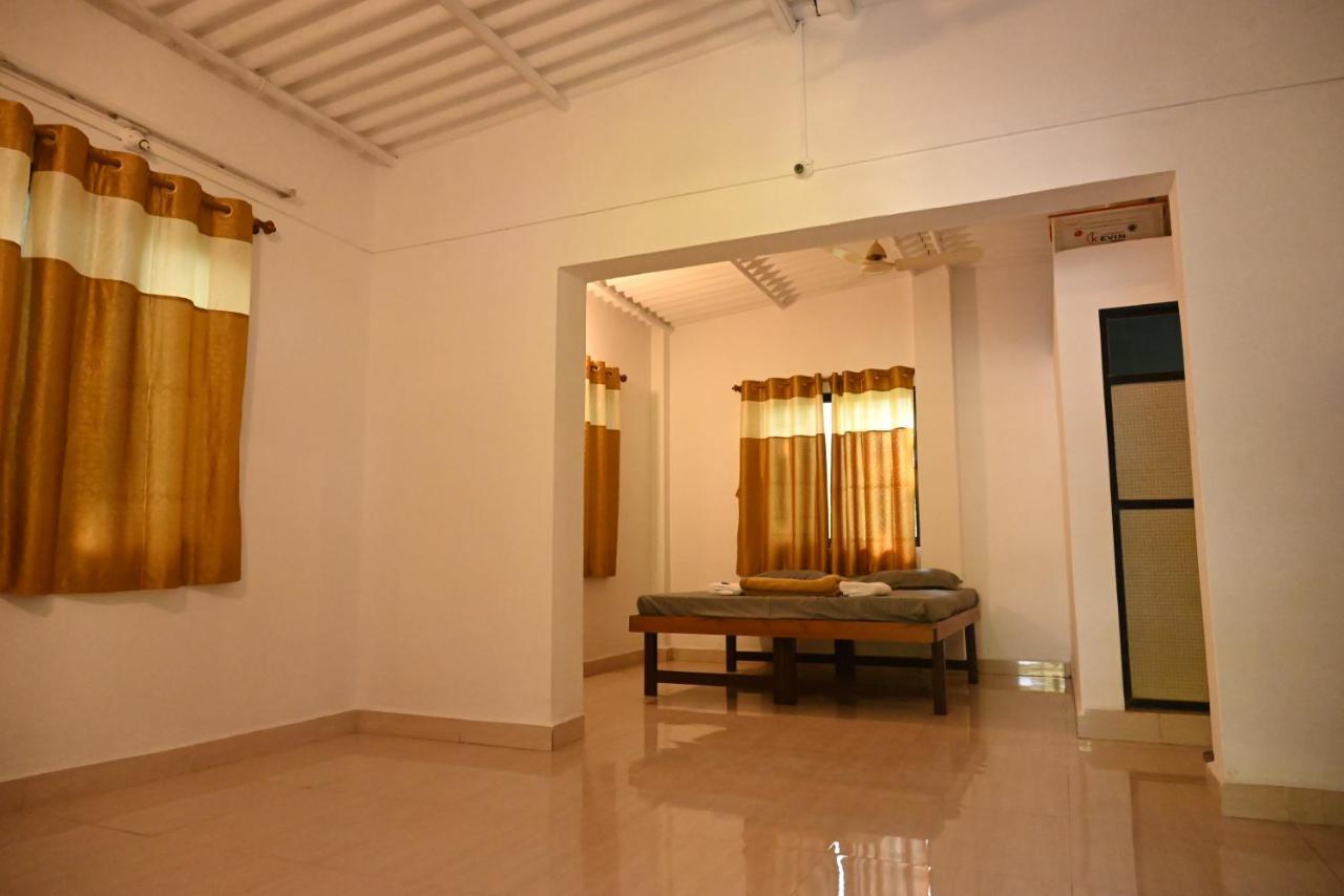 Blossom Holiday Home Alibag Exterior photo